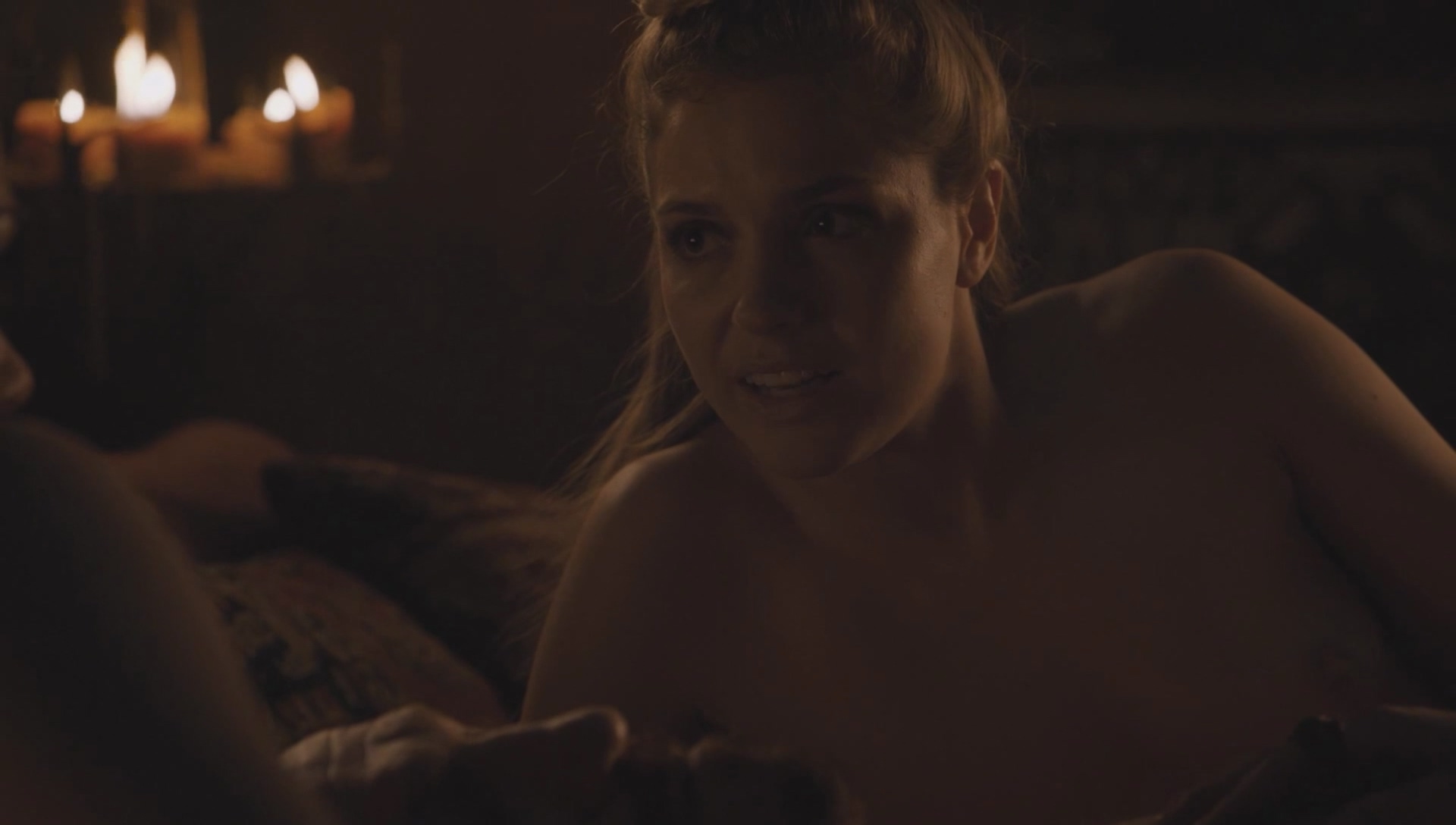Aarden Lucy Gillan Josephine Lawrence Mahrra Marina Game of Thrones s08e01-00.mp4_000035.743.jpg