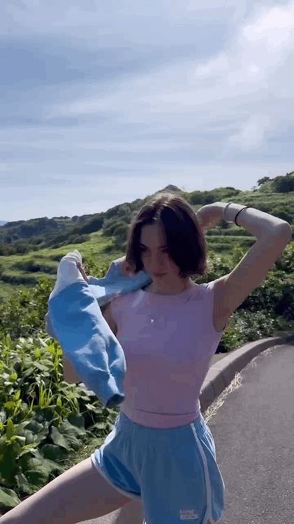 https://i3.imageban.ru/out/2025/07/05/f5f287ea86a496a4dc295bf4175f5b60.gif
