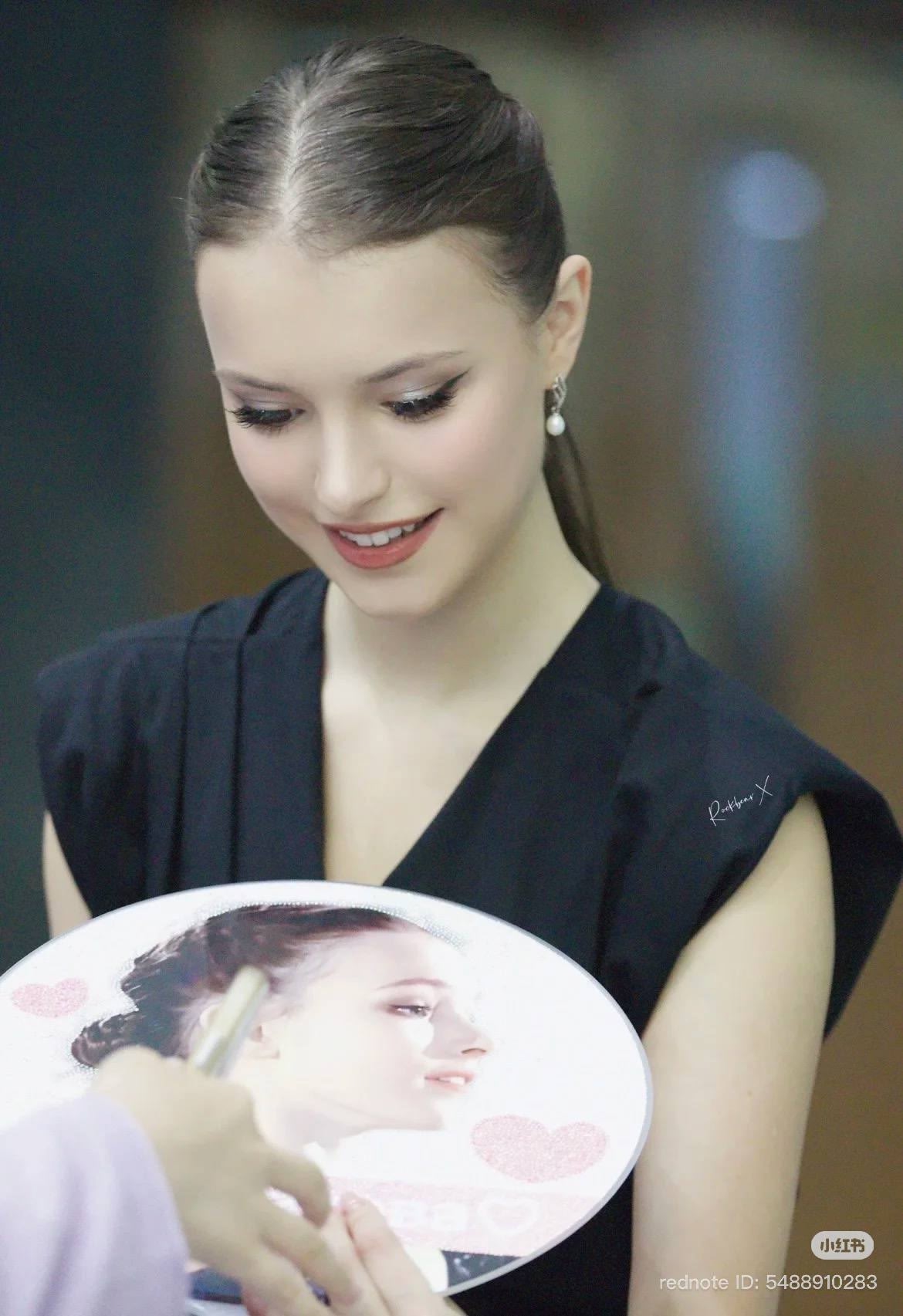 https://i3.imageban.ru/out/2025/07/15/005a0745f77efec7c397151150c3c7ec.jpg