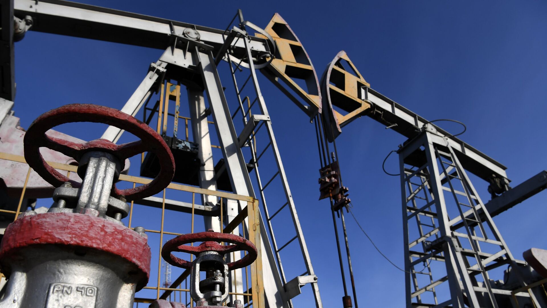 Аналитики ждут от ОПЕК+ согласования повышения нефтедобычи в сентябре