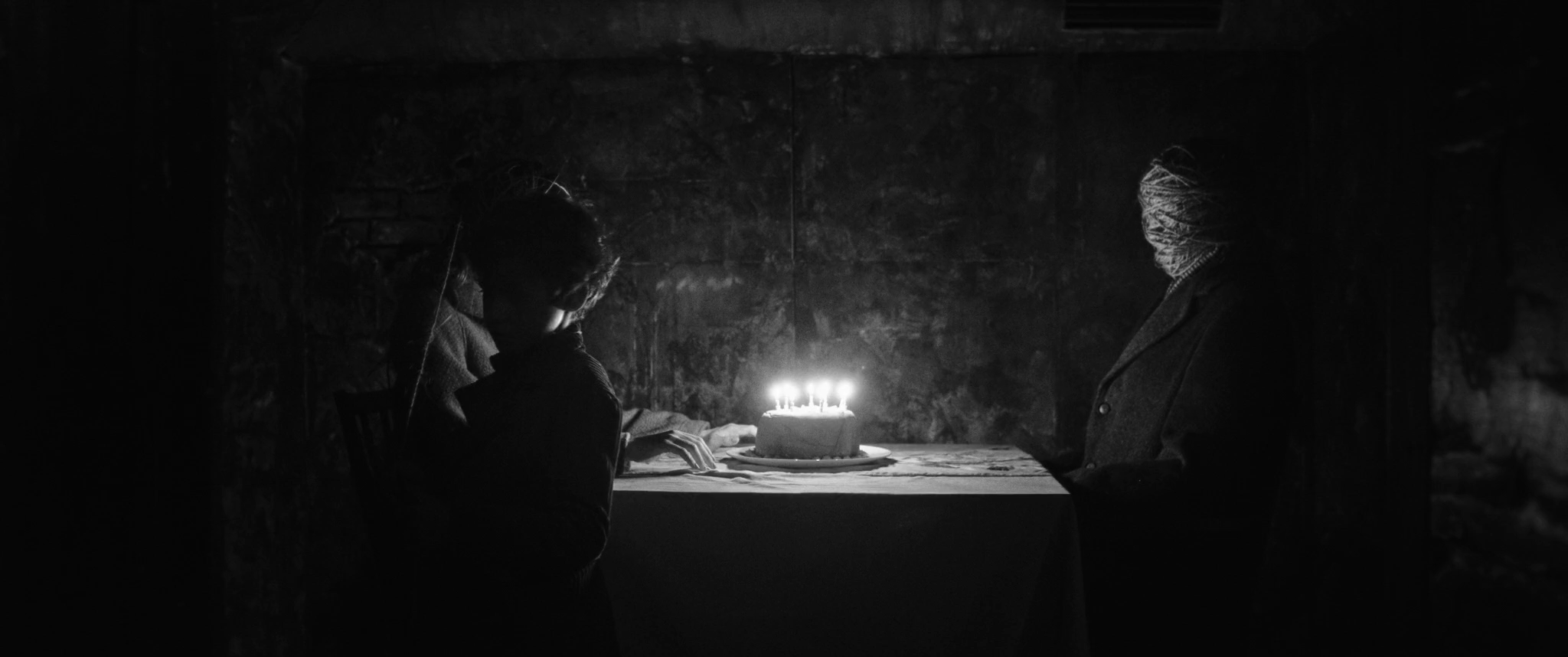 The Shore 2023 WEB-DL 1080p.mkv_snapshot_17.08.png