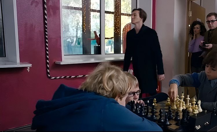 После тебя, 2016 (0:07:03 / 1:55:12)