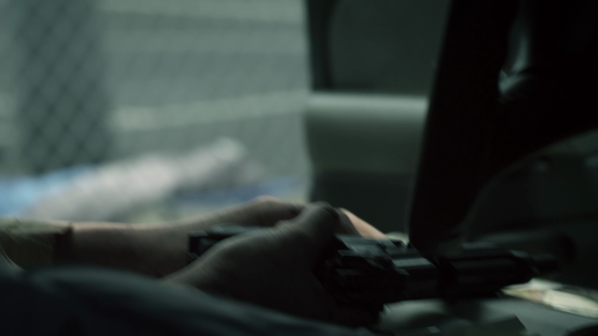 Rise.of.the.Zombies.2012.Asylum.BDRemux.1080p.mkv_20250818_055912.573.png