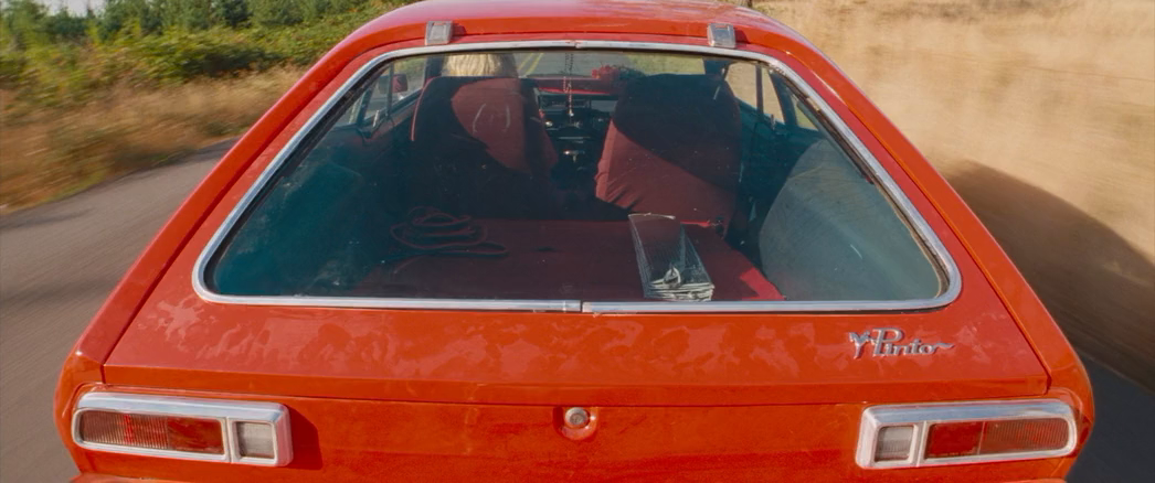 Сталкер (2023) HDRip-AVC__ivanes.mkv_20250828_115817.470.png