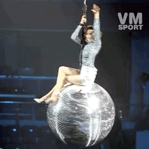 https://i3.imageban.ru/out/2025/09/16/e41f3ccb12e055aa24b30d8fdd1e830d.gif