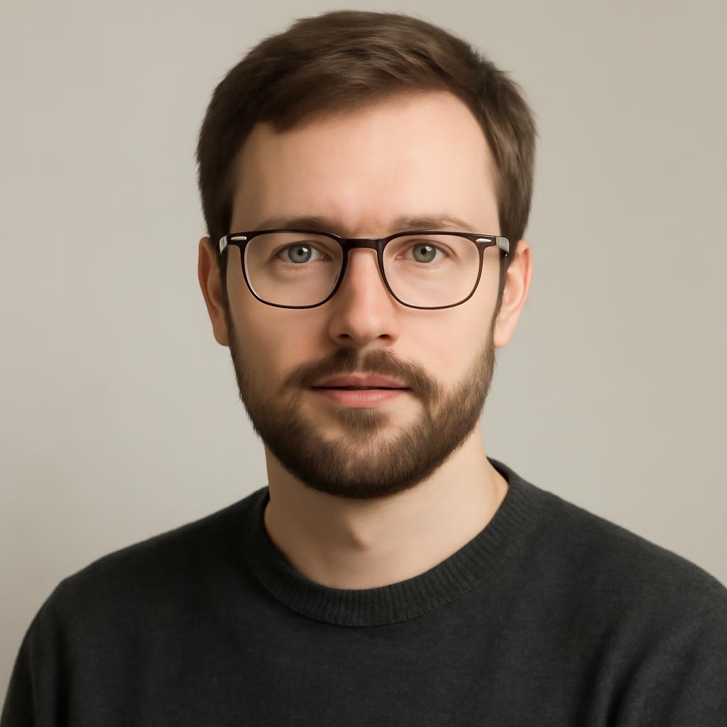 Максим Воронов — портрет автора