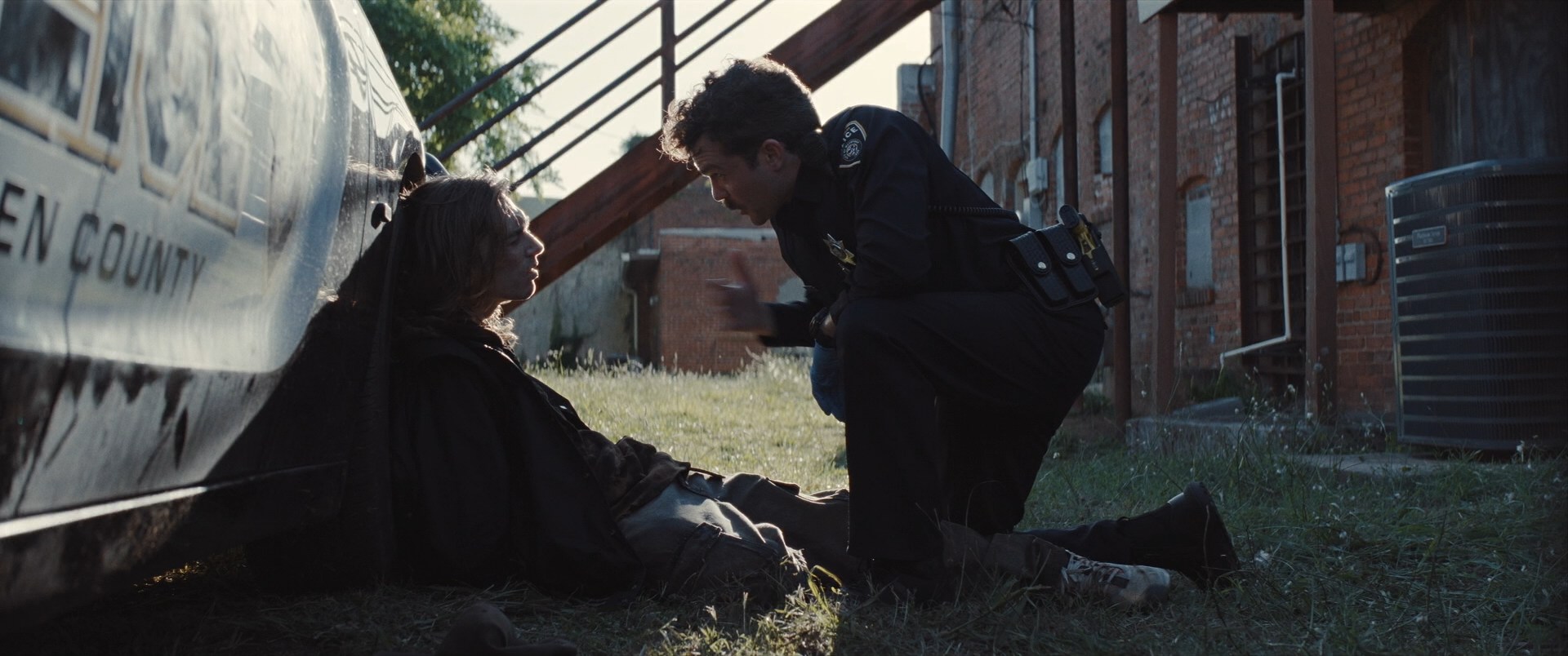    / Weapons (2025) BDRip 1080p (    )