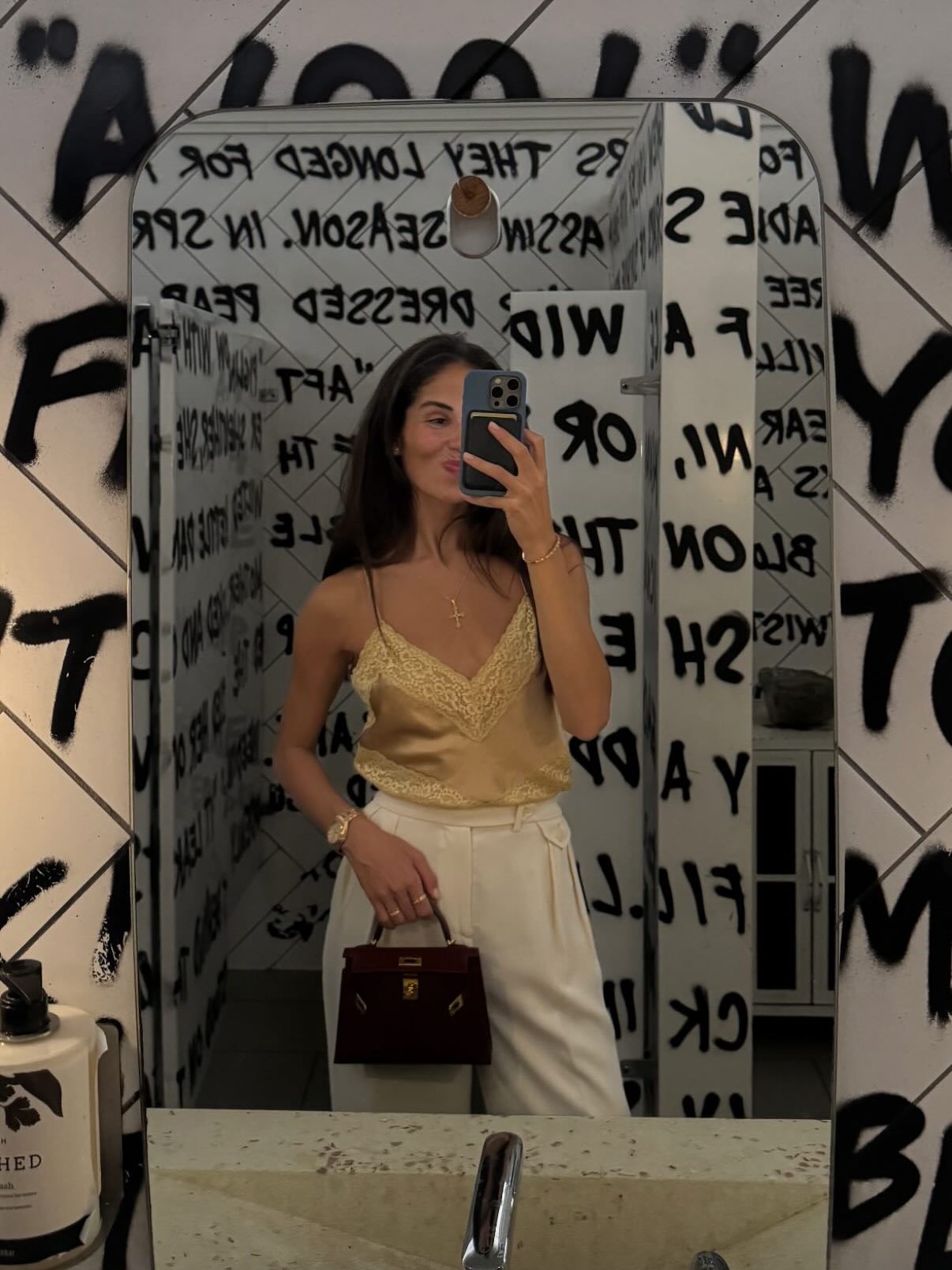 dee5697bd4cdd00af0c67ba64f9968c9.jpeg