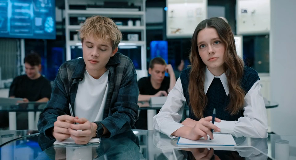 Неискусственный интеллект (2025) WEB-DLRip-AVC_ivanes.mkv_20251115_155836.249.png