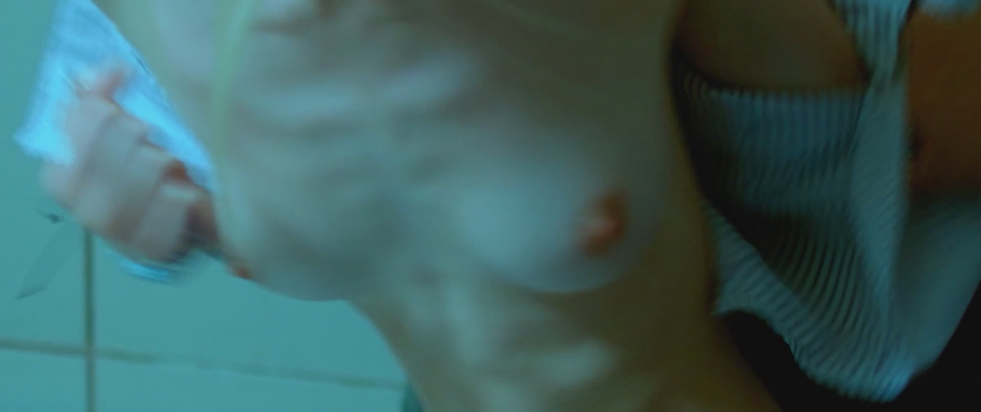 Нэлли Ботнару Саранча 2 серия (2013) HD 1080.mp4_20251118_183304.999.jpg