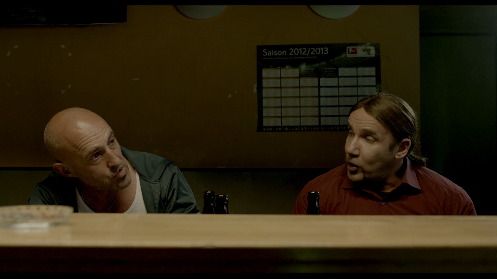 Bad Luck 2015 1080p NF WEB-DL DD+2.0 x264-cfandora.mkv_snapshot_00.28.54.png