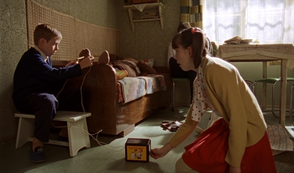 Уютные норки.1999.BDRip AVC msltel.mkv_snapshot_00.51.55.223.jpg