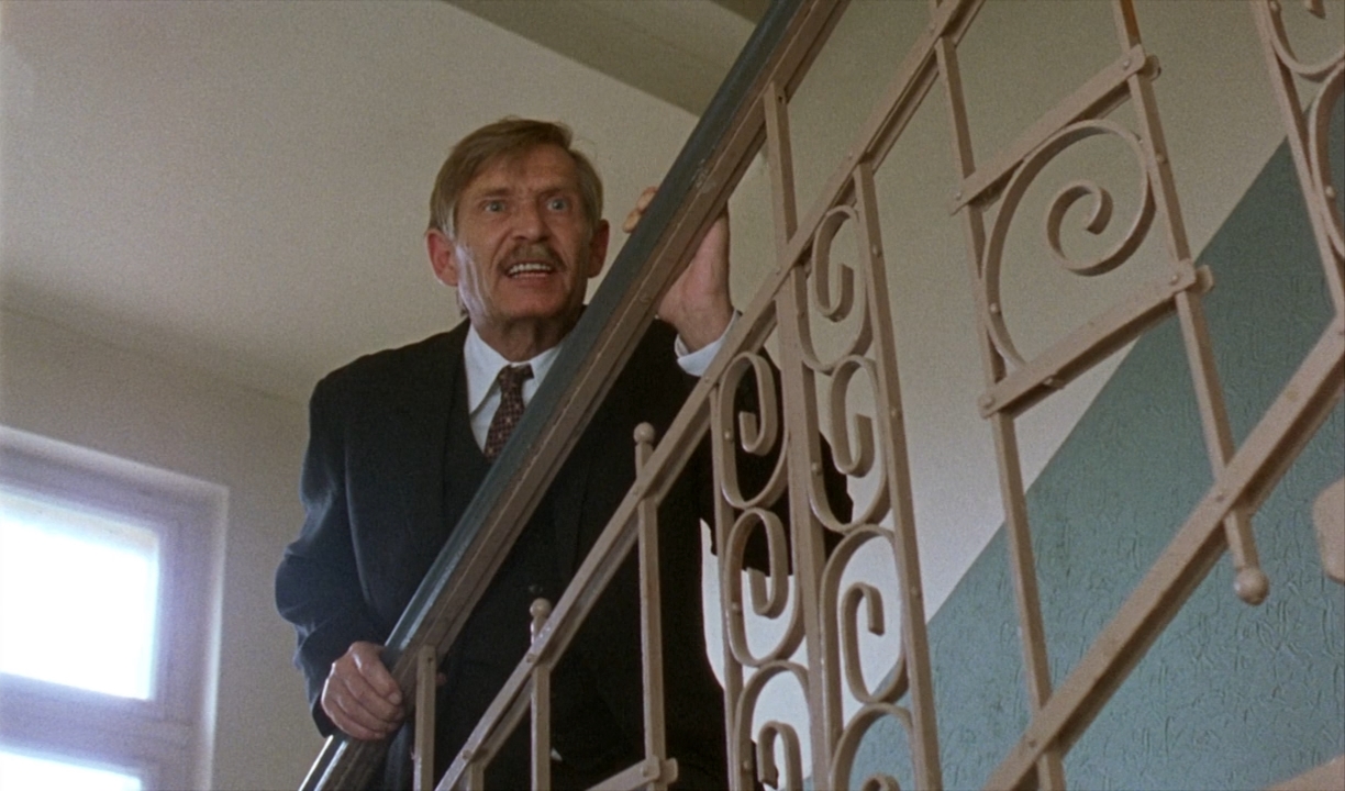 Уютные норки.1999.BDRip 720p msltel.mkv_snapshot_01.00.43.746.jpg