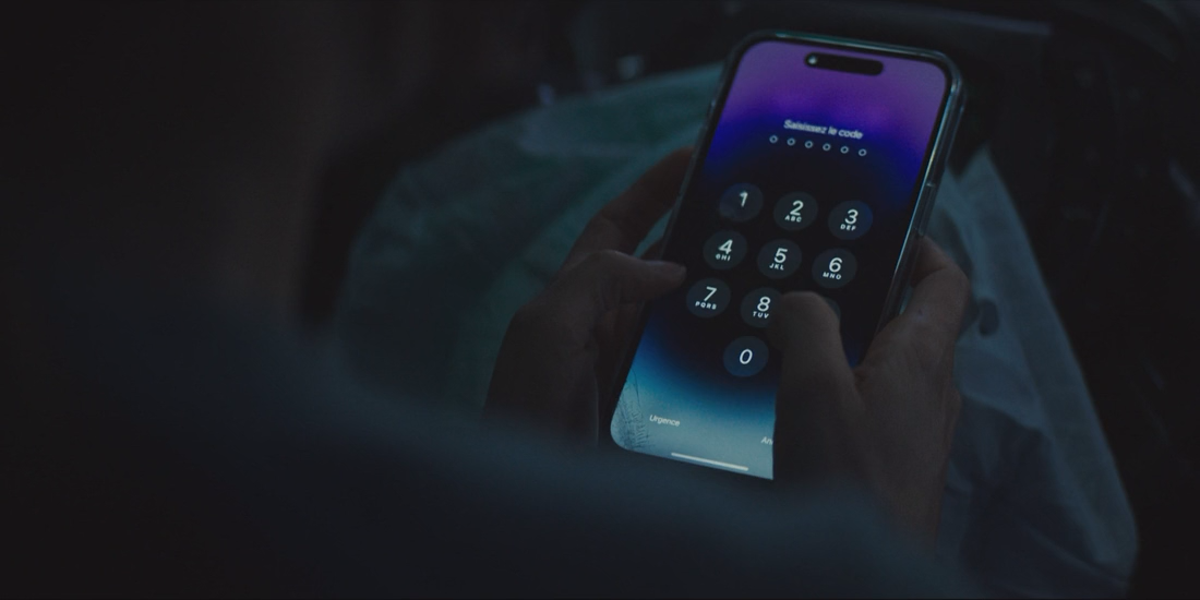 В ловушке (2025) WEB-DLRip-AVC_ivanes.mkv_snapshot_00.10.54.960.png