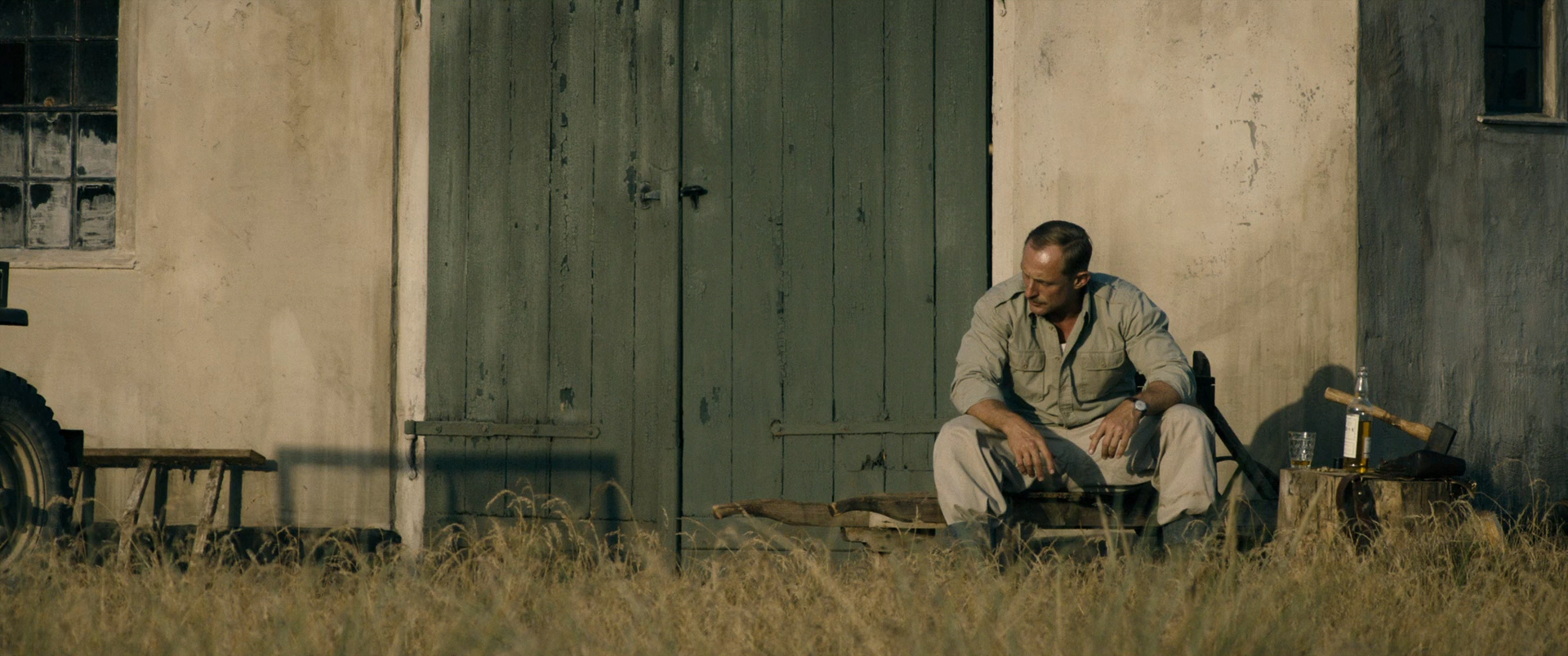 Under sandet 2015 1080p BluRay DTS x264-VietHD.mkv_snapshot_00.39.40.png