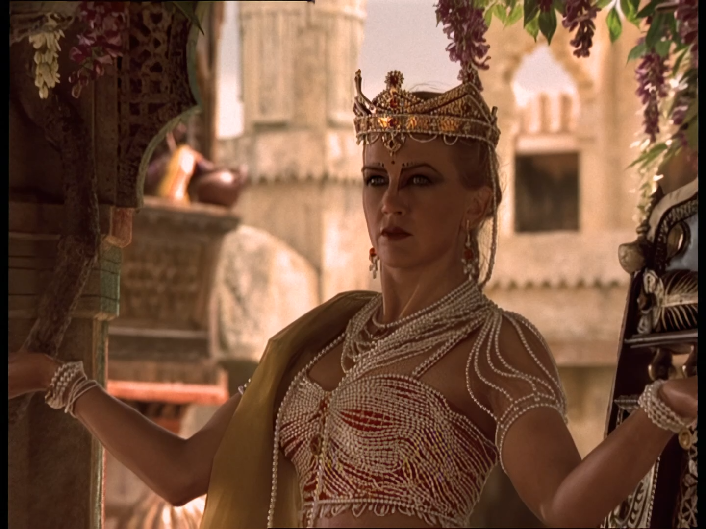 4.14 Devi - Дэви.mkv_snapshot_24.44.040.png