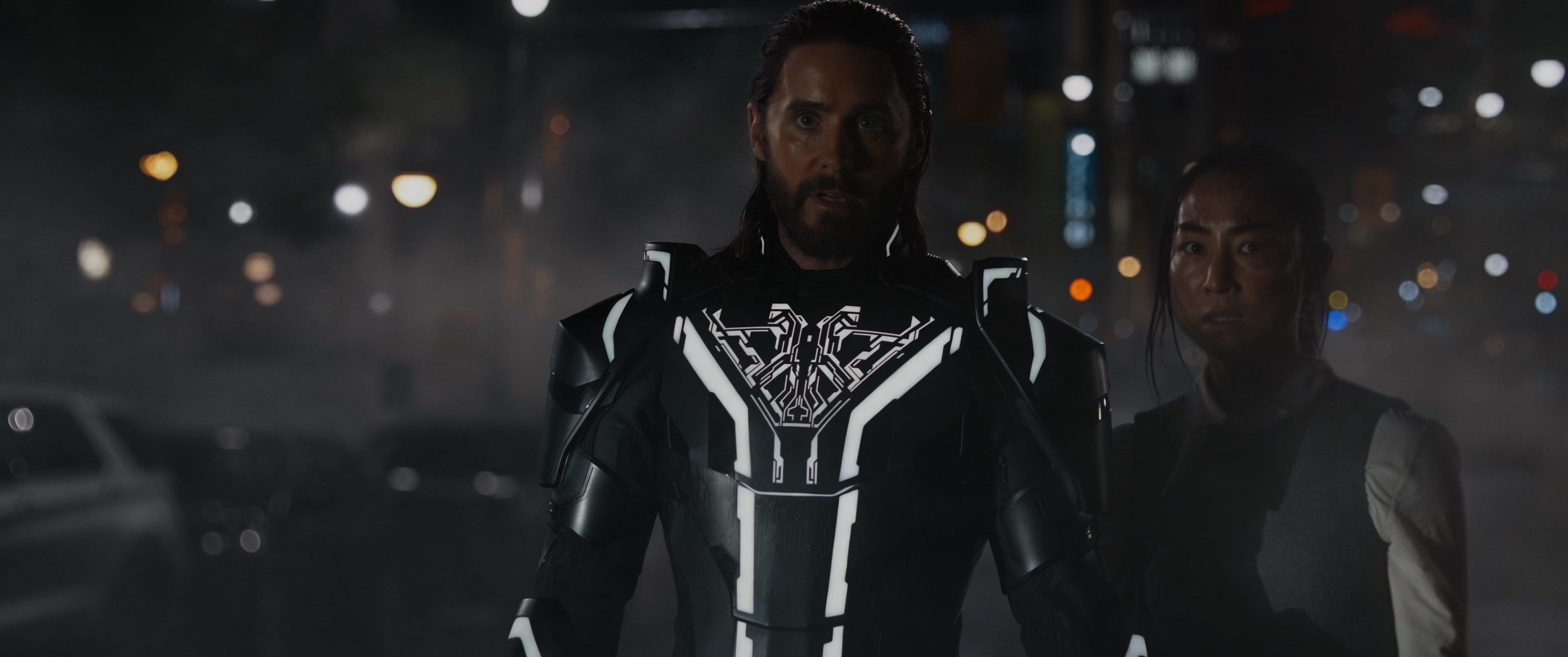 Tron Ares (2025) BDRip 2160p-NVENC 10 bit [HDR].mkv_snapshot_01.38.25.900.jpg