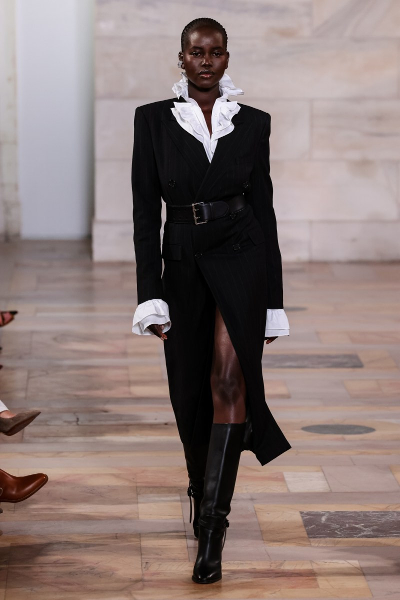 Ralph-Lauren-s25-rtw-runway-MO-027.jpg
