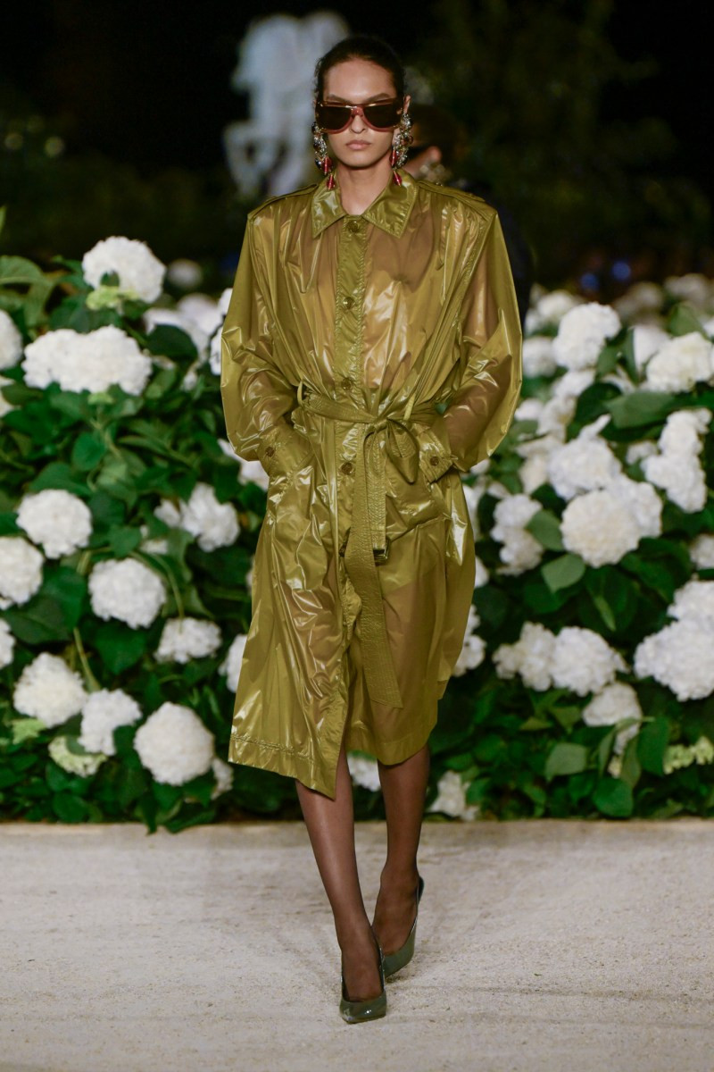 saint-laurent-spring-26-rtw-r-gg-0032.jpg