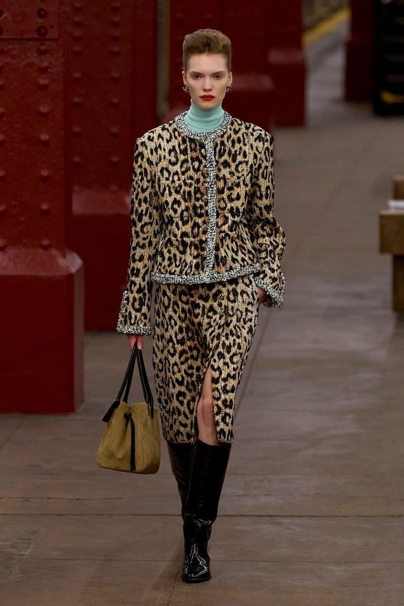 00004-chanel-pre-fall-2026-credit-gorunway.webp
