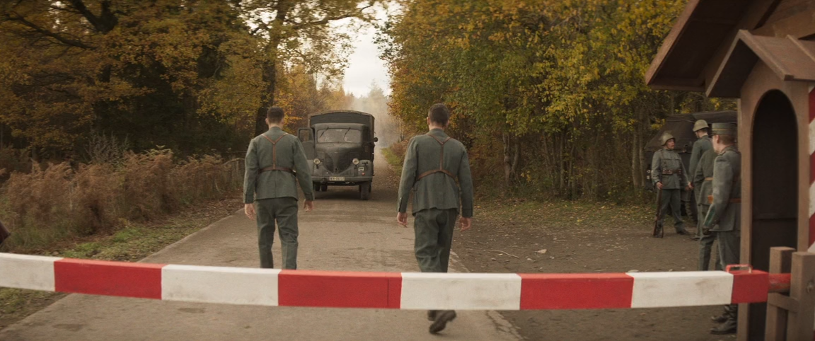 Бонхёффер. Пастор, шпион, убийца (2025) HDRip-AVC_ivanes.mkv_snapshot_01.30.02.480.png