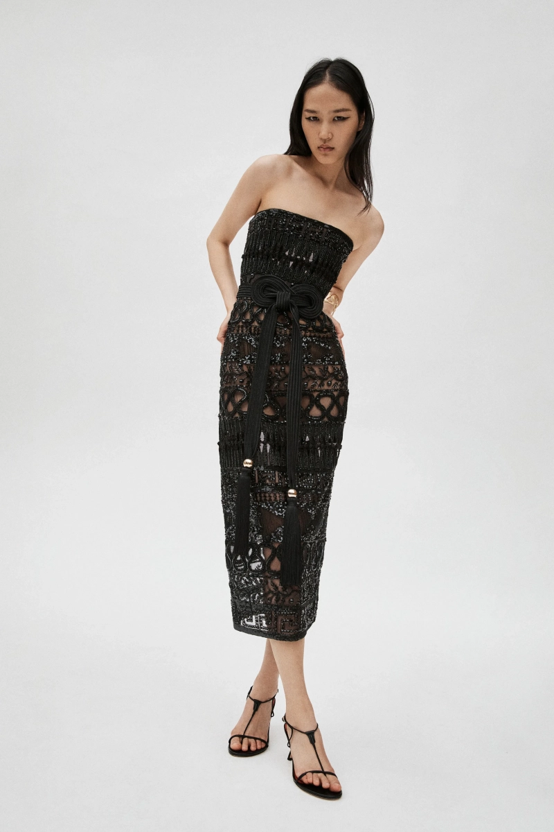 00033-carolina-herrera-resort-2026-credit-brand.webp
