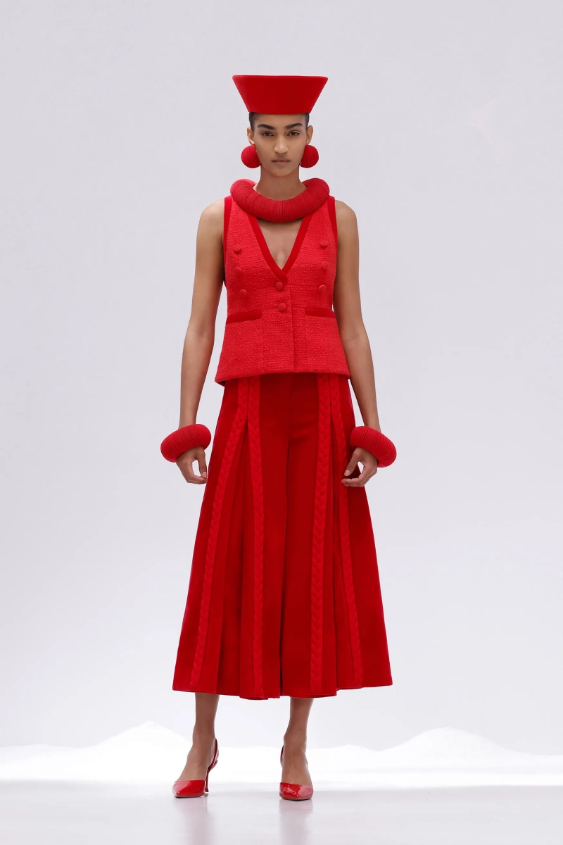 00019-chochengco-fall-2025-couture-credit-brand.webp