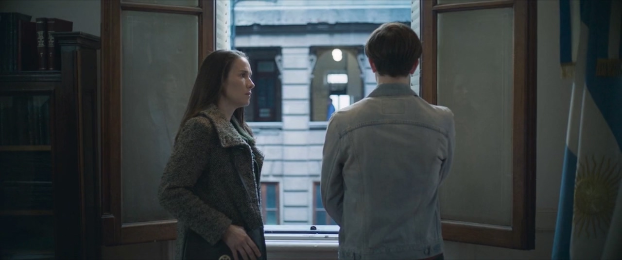 Женщина в цепях (2025) WEB-DLRip-AVC_ivanes.mkv_20260117_002323.444.jpg