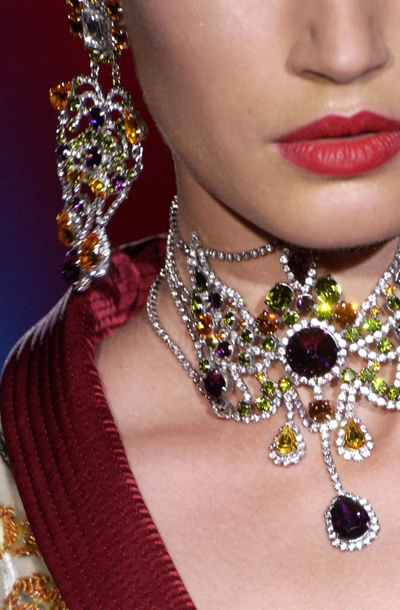 valentino-fall-2003-couture-details-00350h.webp