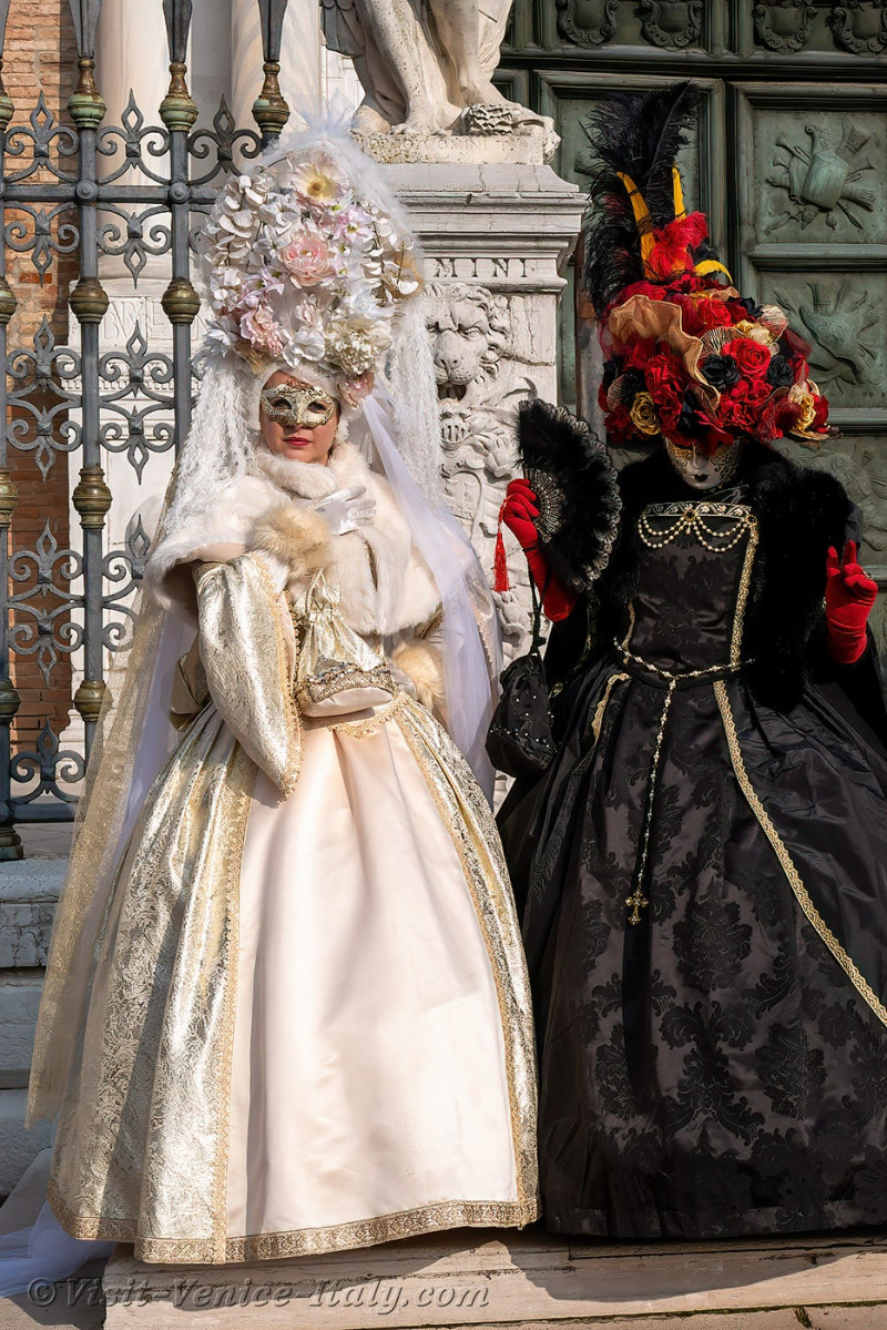 carnival-venice-2024-costume-masks-274.jpg