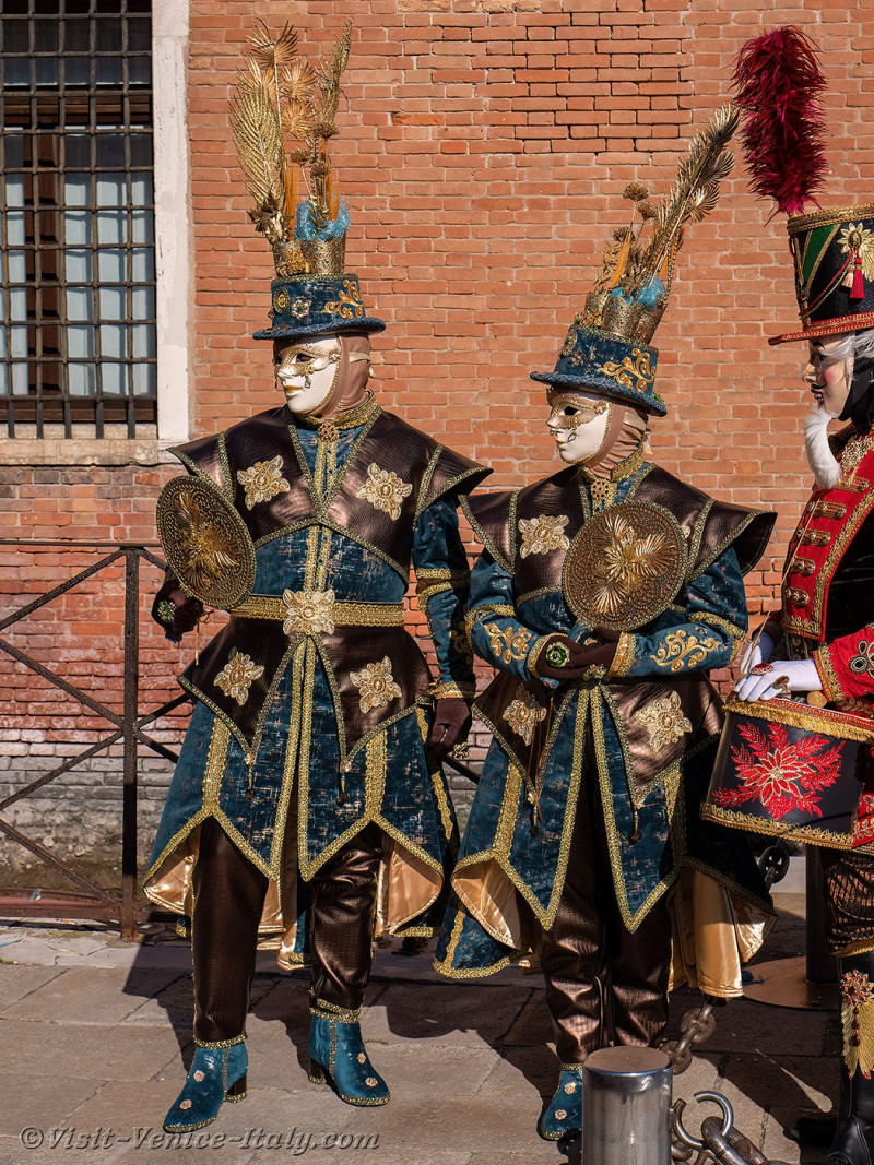 venice-carnival-mask-costume-arsenal-364.jpg