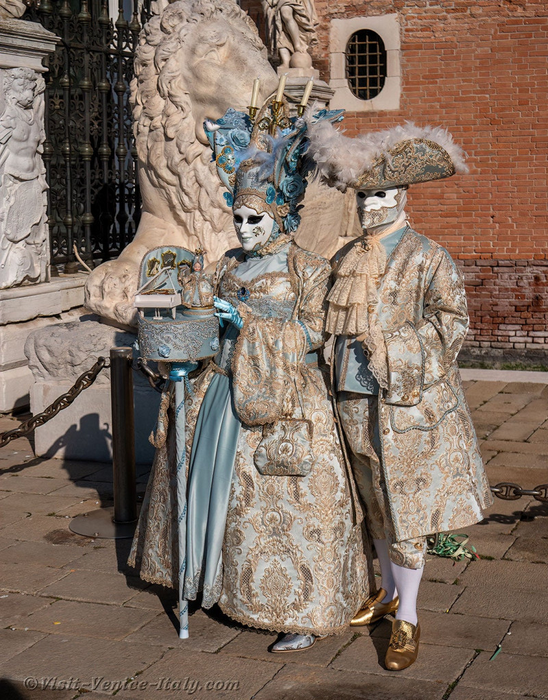 venice-carnival-mask-costume-arsenal-012.jpg