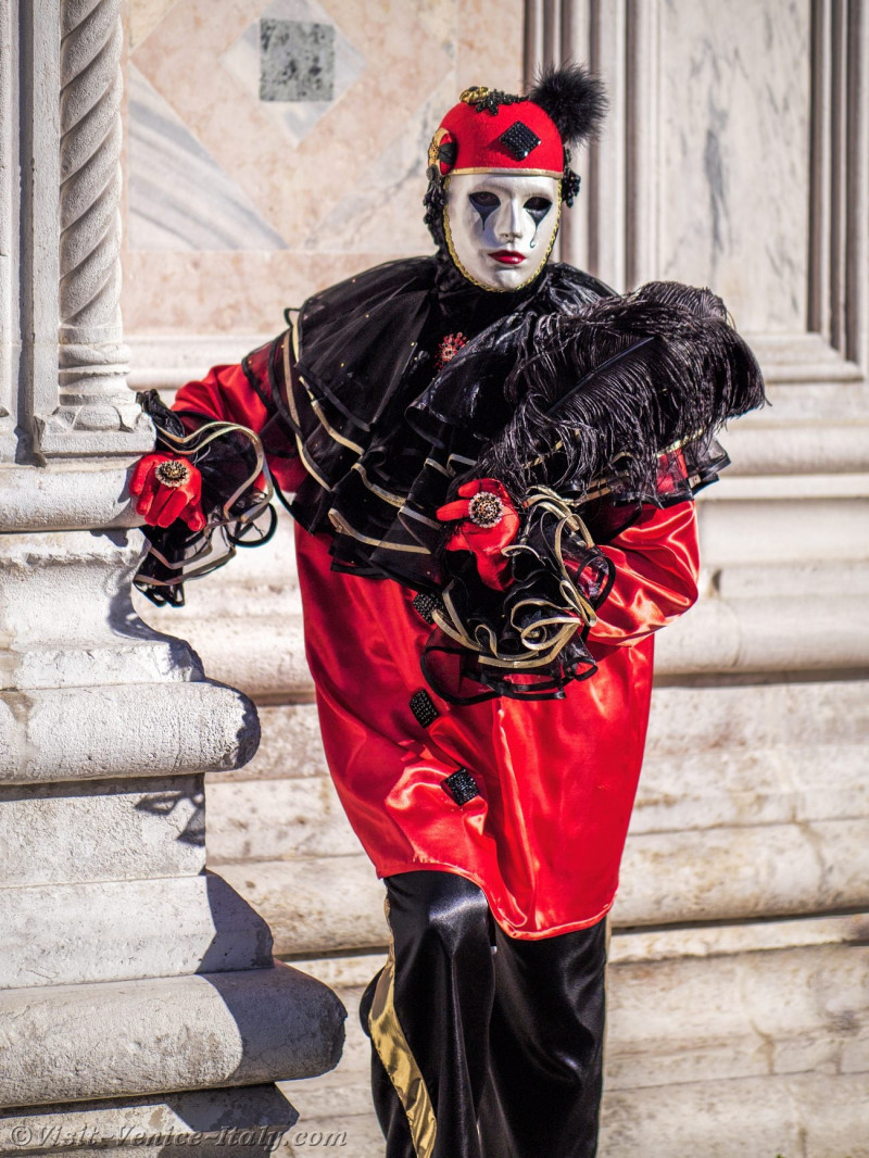 venice-carnival-mask-costume-0585.jpg