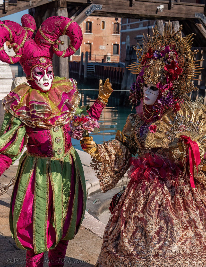 venice-carnival-mask-costume-arsenal-135.jpg