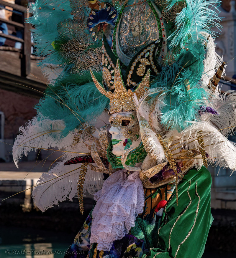 venice-carnival-mask-costume-arsenal-462.jpg