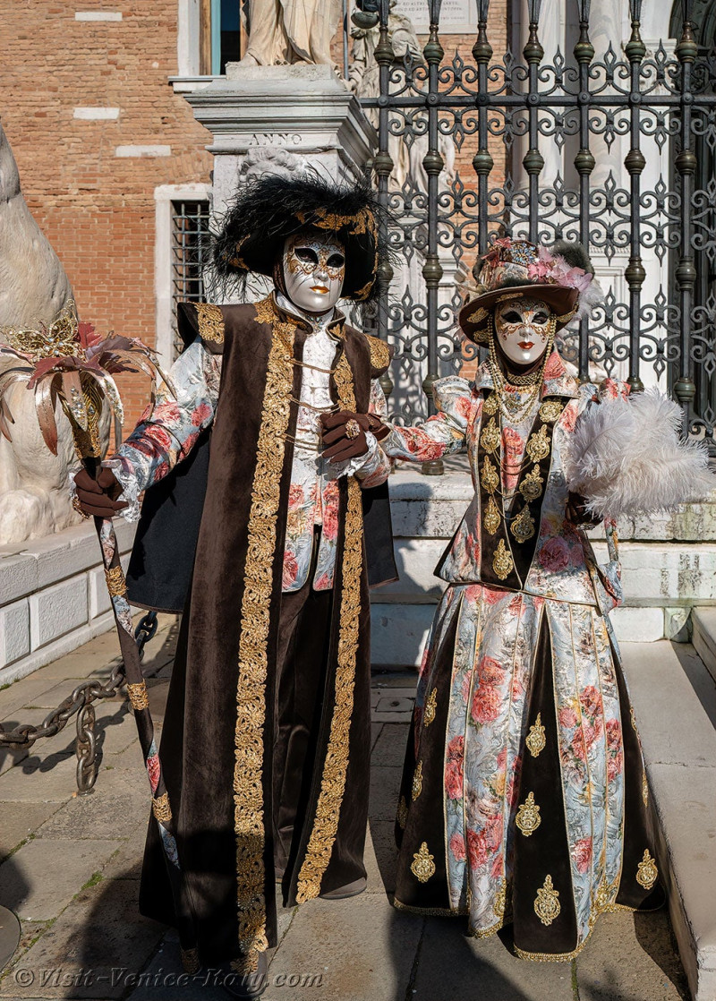 venice-carnival-mask-costume-arsenal-721.jpg