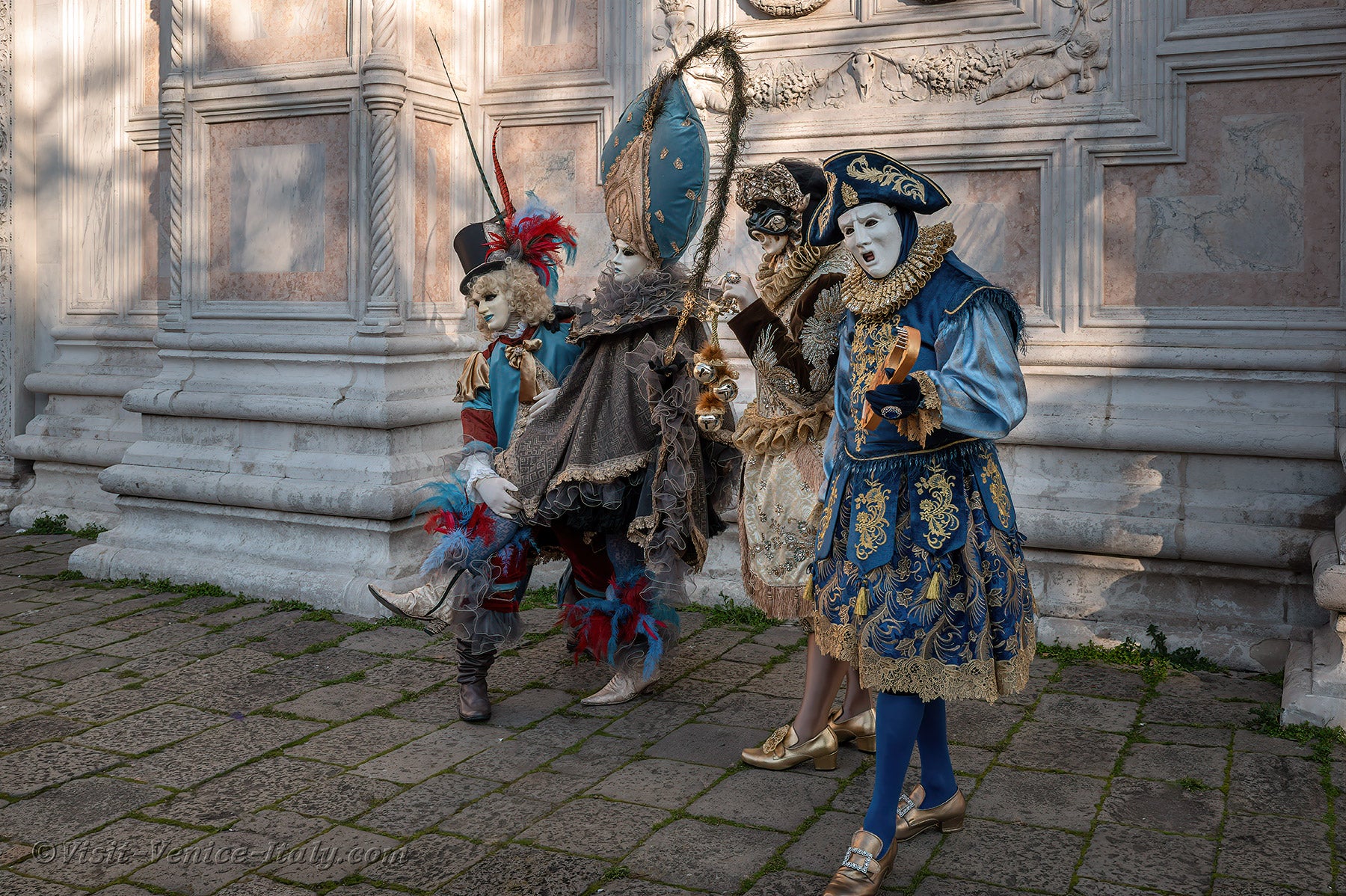 carnival-venice-2024-costume-masks-113.jpg