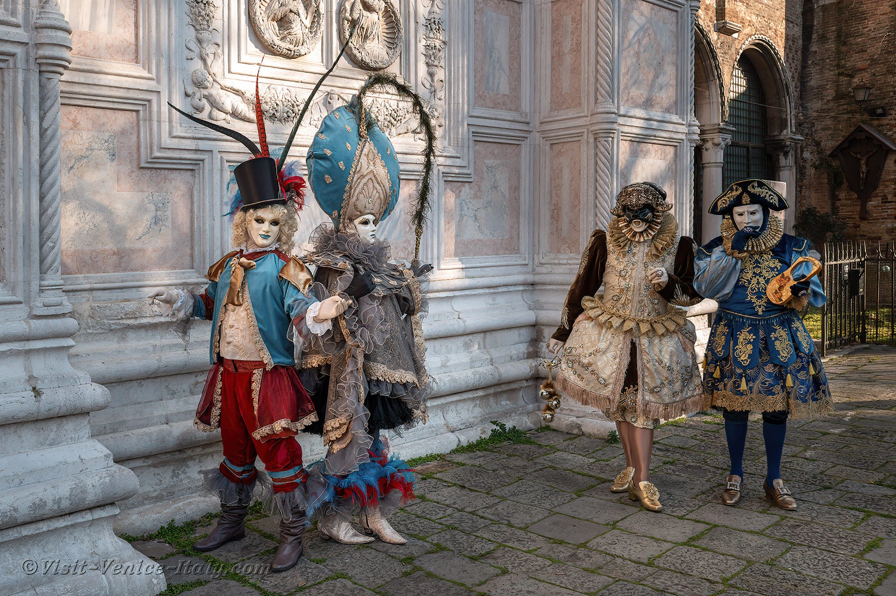 carnival-venice-2024-costume-masks-121.jpg
