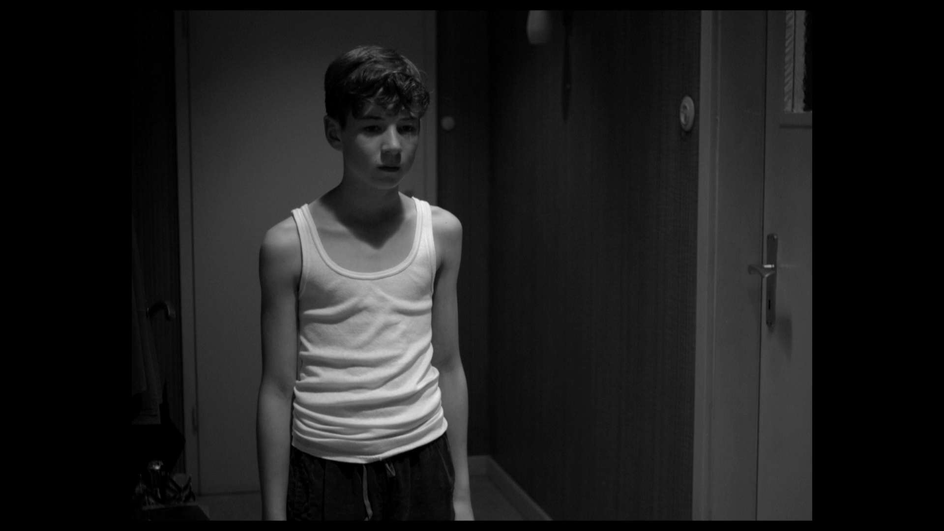 Junges Licht 2016 BDRemux 1080p.mkv_snapshot_00.51.35.png