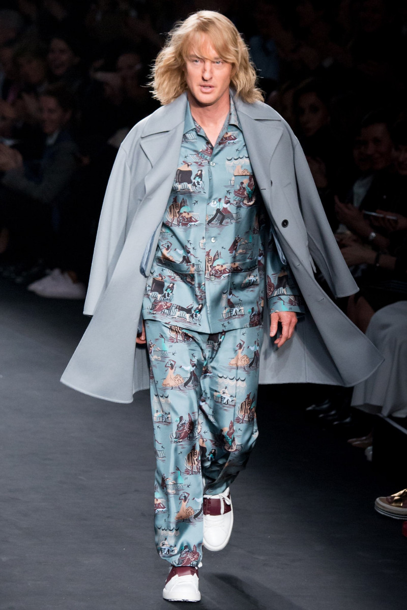 083-valentino.jpg