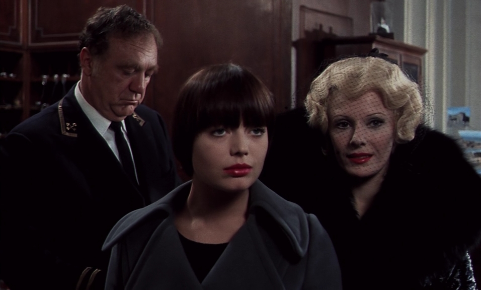 Дочери тьмы.1971.BDRip AVC msltel.mkv_snapshot_00.15.06.885.jpg