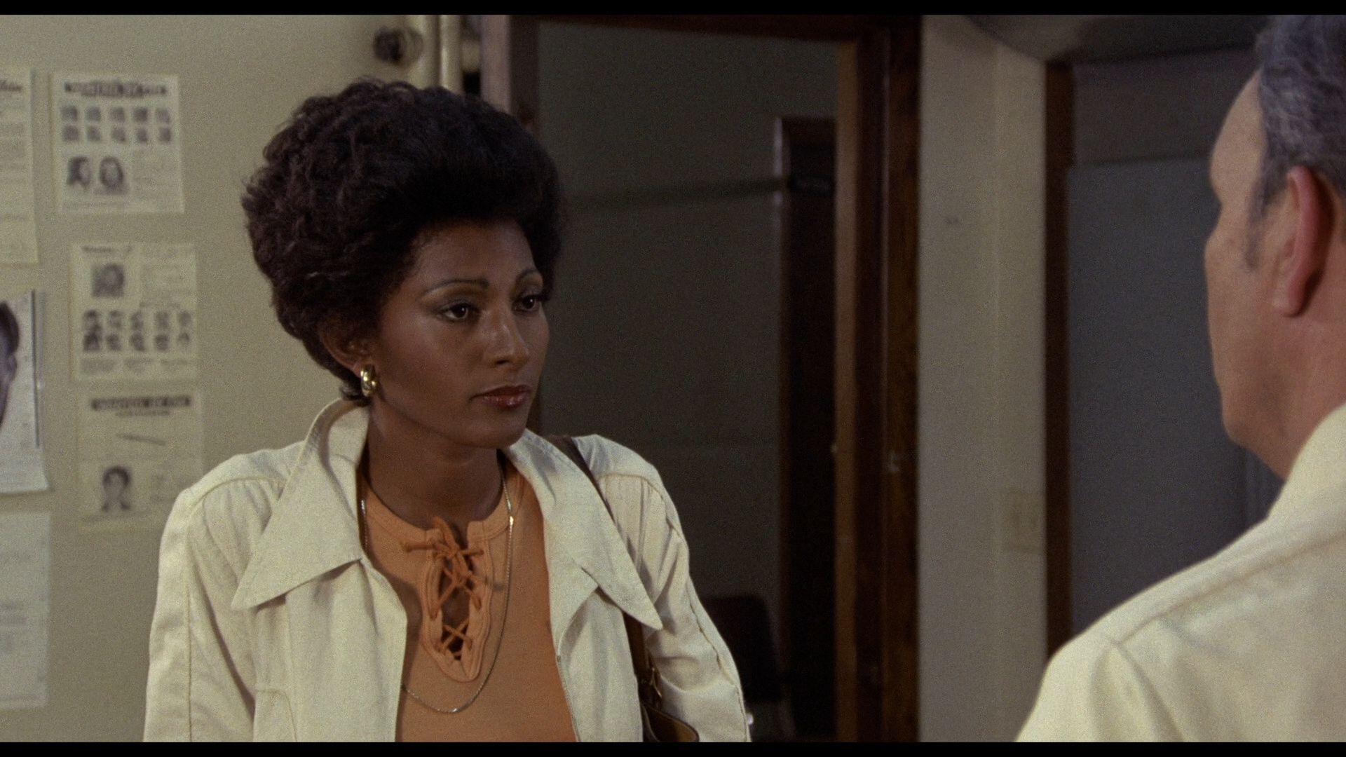 Sheba.Baby.1975.BDRemux.1080p.mkv_snapshot_00.18.59.631.png