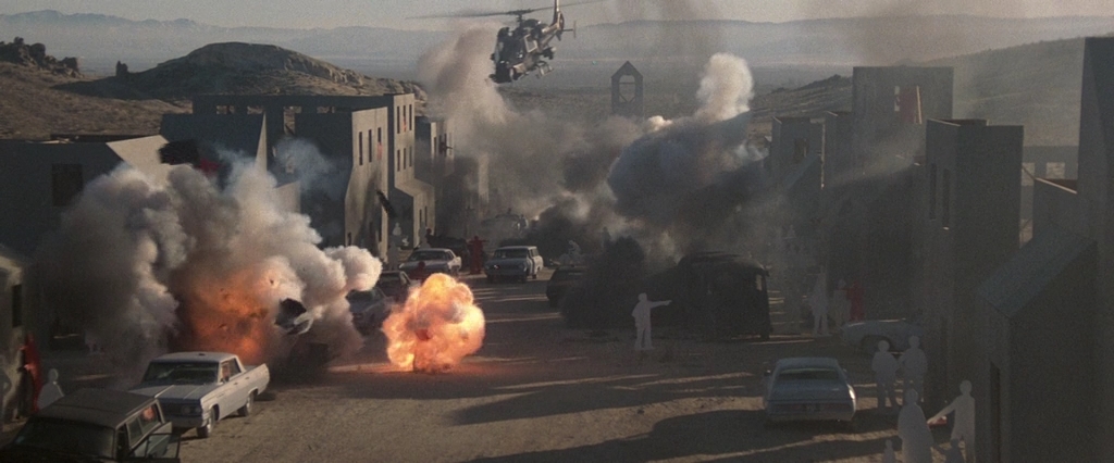 Голубой гром.1983.BDRip AVC msltel.mkv_snapshot_00.33.03.184.jpg