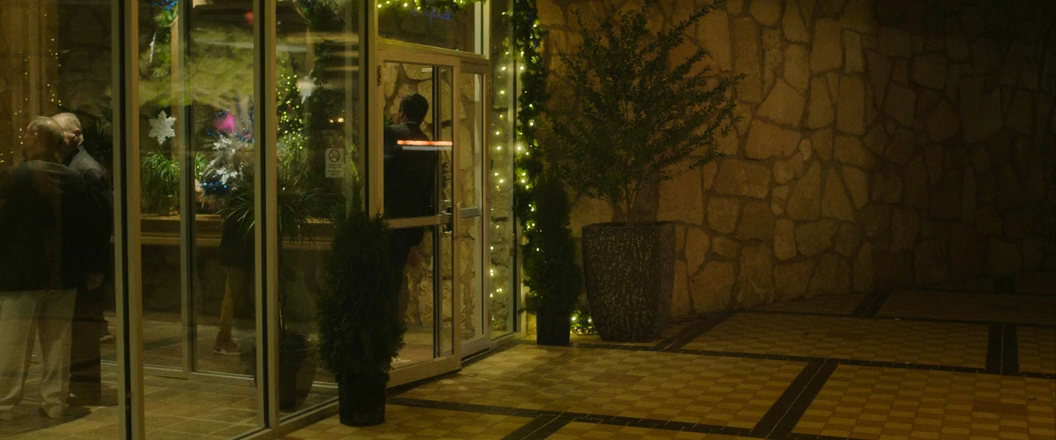 Неуязвимый мальчик (2025) WEB-DLRip-AVC_ivanes.mkv_20260211_131735.901.png