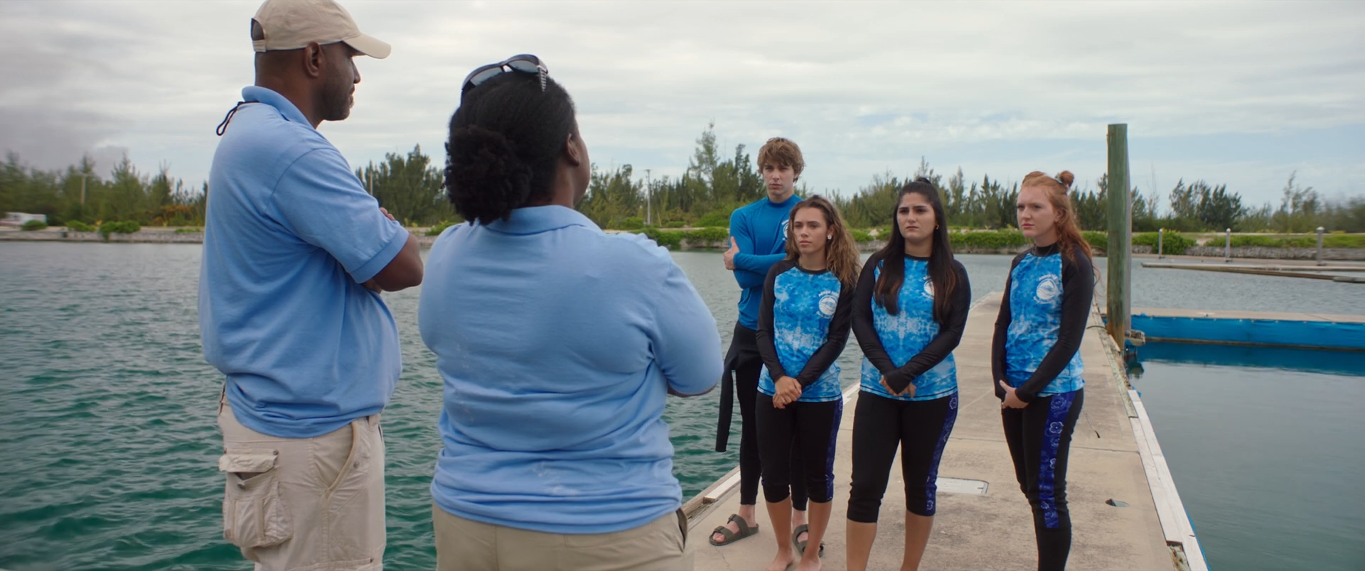 Saving.Bimini.2025.1080p.mkv_snapshot_00.43.04.png