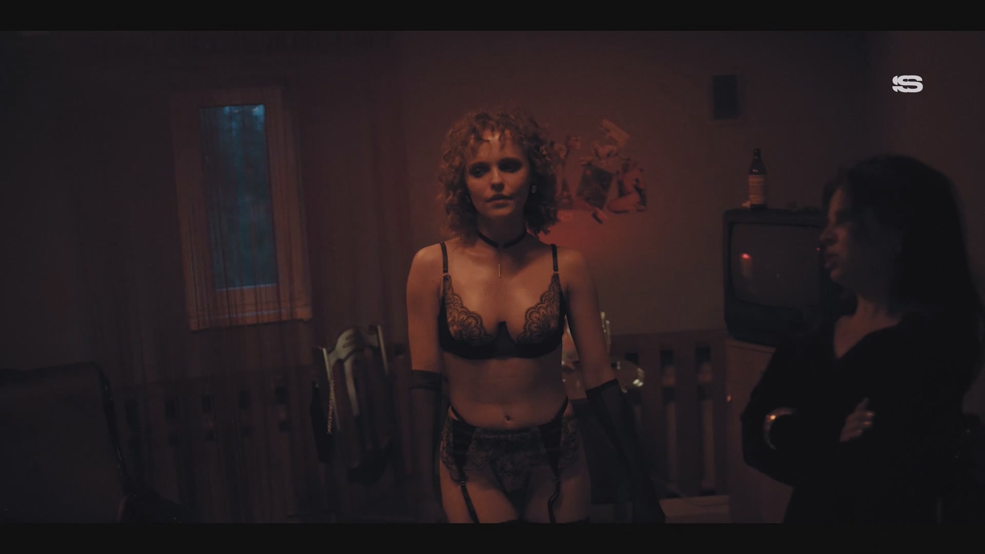 Виктория Исакова, неизвестные Дети перемен II 4 серия (2026) HD 1080.mp4_20260220_090809.147.jpg