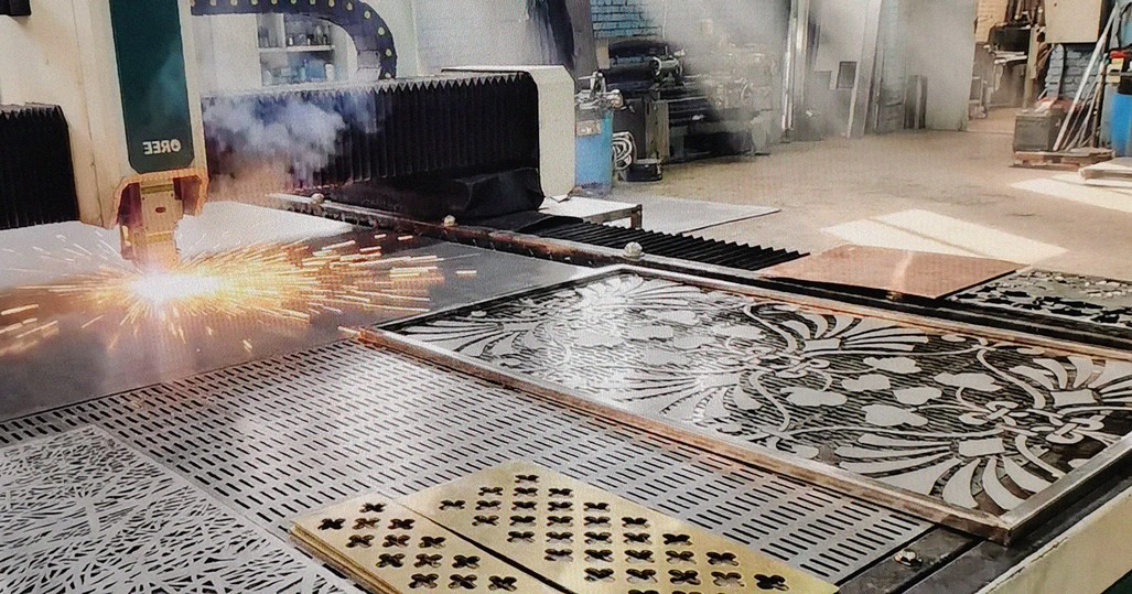 Особенности лазерной резки - точность раскроя на заводе.jpg