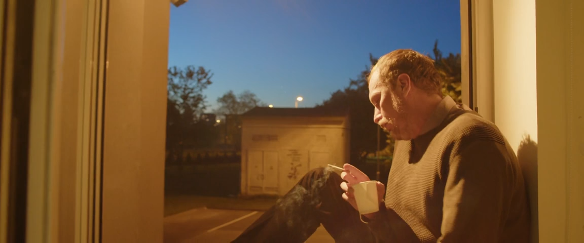 Minsk [2022(2021)]_WEB-DLRip-AVC_.mkv_snapshot_00.54.56.200.png