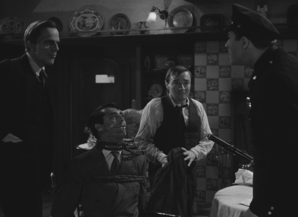 Мышьяк и старые кружева.1944.BDRip 720p msltel.mkv_snapshot_01.34.15.558.jpg