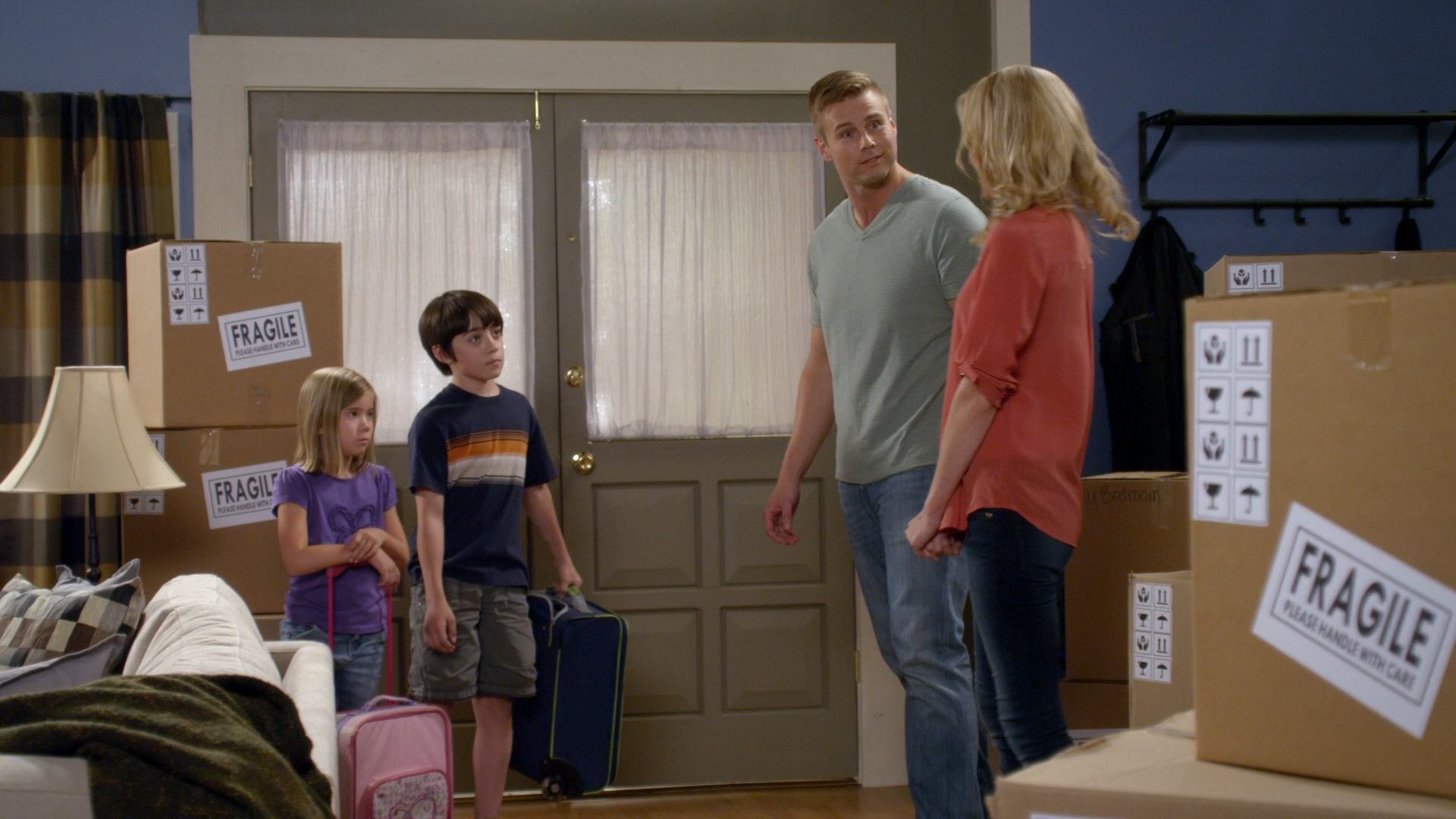 Reluctant Nanny 2015 WEB-DL 1080p.mkv_snapshot_00.15.34.png